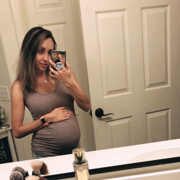 Meet your Posher, Monik - Picture 1 of 1